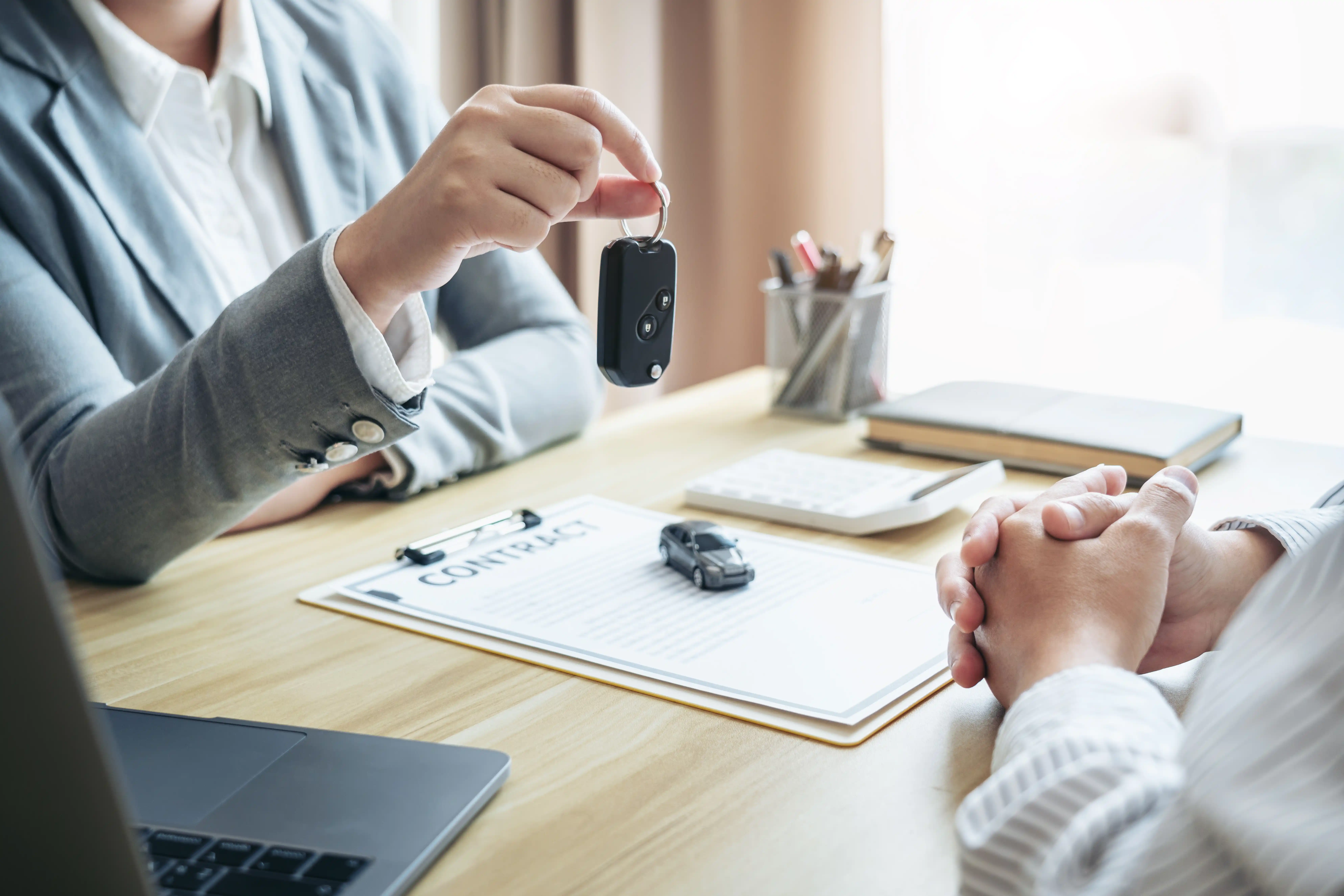 Top 9 Tips To Choose The Right Car Rental Services